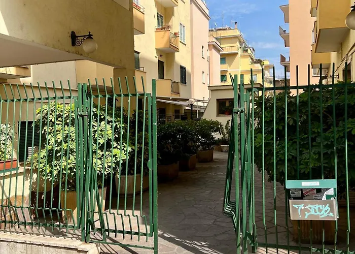 Lilia Charming Flat דירה רומא